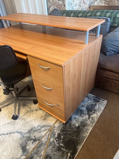 office desk and chair