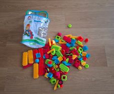 Hedgehog Blocks/ Stickle Bristle Bricks for Kids, 150 pieces