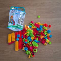 Hedgehog Blocks/ Stickle Bristle Bricks for Kids, 150 pieces