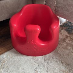 Bumbo seat with tray