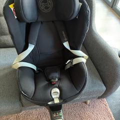 Cybex Z Base and Car Seat