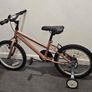Kids bike 18inch stabilisers Image 2