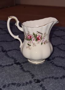 Royal Albert Lavender China Chintzy Jug