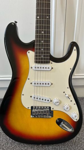 MCGPRO Strat-Style Electric Guitar - Sunburst
