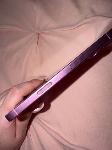 Pink iPhone 16