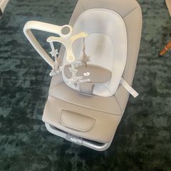 Baby bouncer