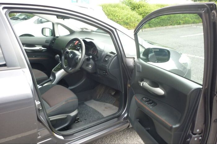 Toyota Auris 2011
