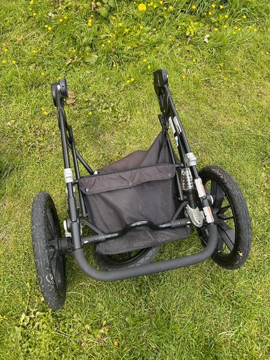 Babytrend car seat, jogger & pram travel system