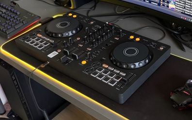 Pioneer FLX 4