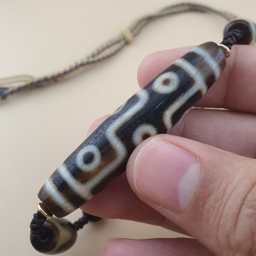 Antique Style Vintage Himalayan 9 Eyes Agate Dzi Bead Pendant Necklace