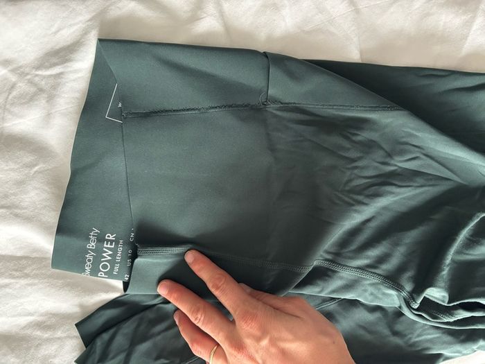 sweaty betty green and black leggings