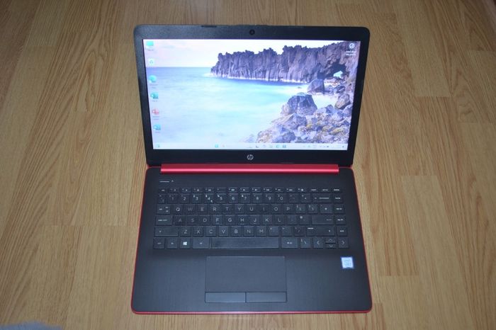 HP Core i5 DDR4 Laptop with HDMI + Microsoft Office