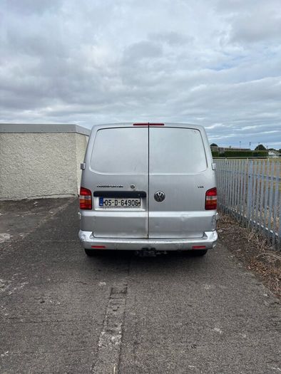 Volkswagen transporter T5 2.5