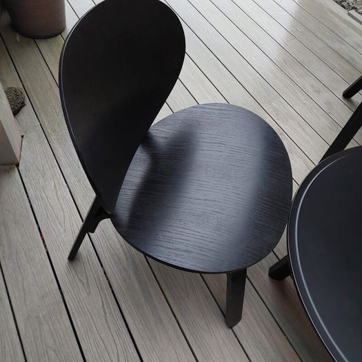 Coffee Table & Chairs