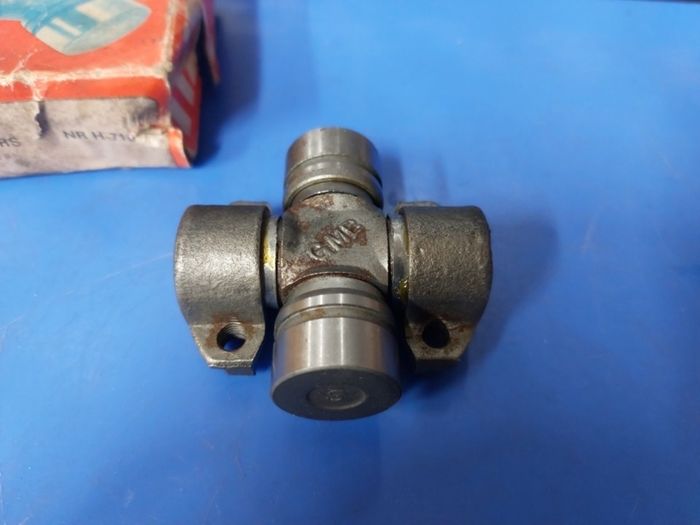 Universal joint opel