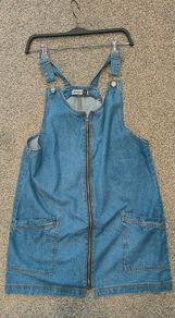 Pinafore dress size M.