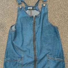 Pinafore dress size M.