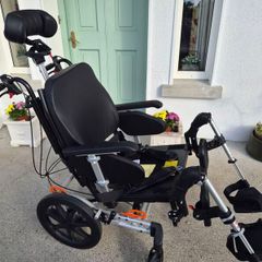 Icon 125 Adjustable Wheelchair
