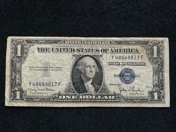 Certificate One dollar Bill from USA blue seal 1935 "D"