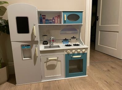 FREE play kitchen
