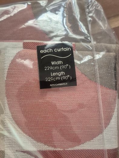 Brand New curtain 90" x 90" (229cm x 229cm)