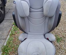childs car seat