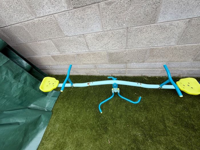 Spinning Seesaw