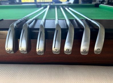 Taylormade P790 Irons