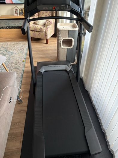 Pro form Carbon treadmill and floor mat