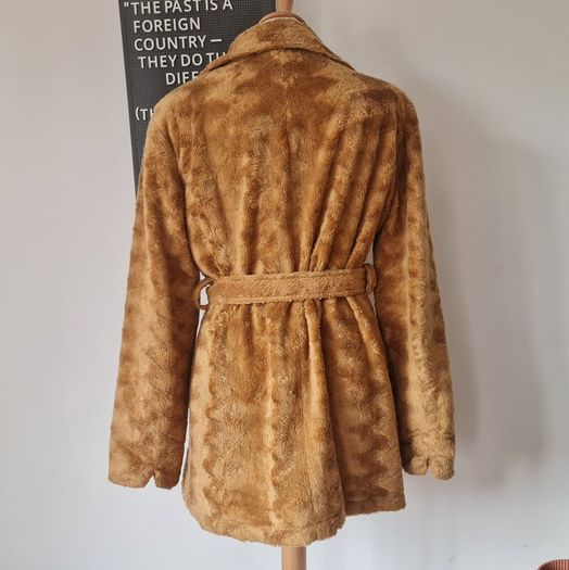 Vintage 1980s 1990s chenille teddy camel colour coat M L glamorous Christmas festive