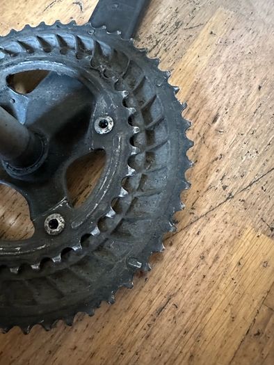 Shimano 11 speed cranks and 2 sets of chainrings (both 52-36) 172.5mm