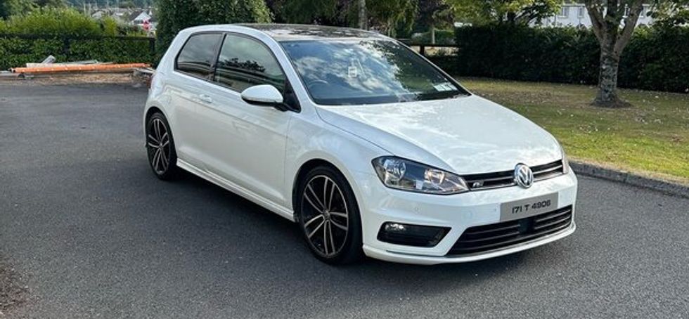 Volkswagen Golf R-Line 2 years NCT