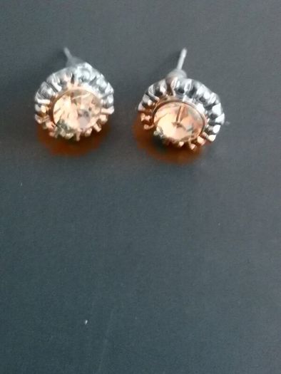 selection of earrings, 5 euros each