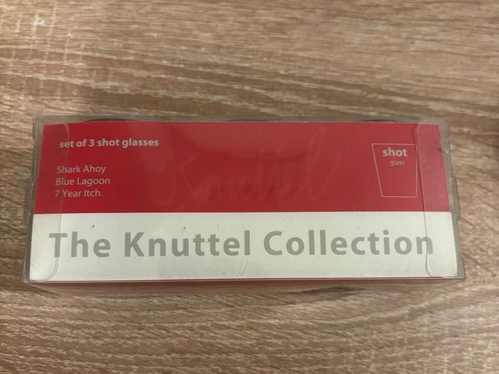 Brand New Graham Knuttel 3 Shot Glasses