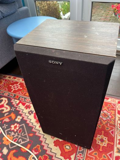 1980s Sony Amplifier Tape Deck and two sets of speakers