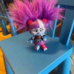 Trolls Trollstopia Ultimate Surprise Hair Val Doll