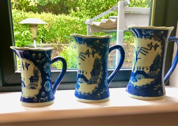 Blue & White table wear