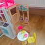 Barbie and portable house Image 4