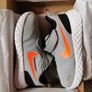 Boys Nike runners NEW size UK 8.5 Image 5