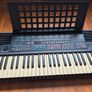 Yamaha PSR-215 Keyboard Image 3