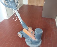 Taski  Floor polishing mashine