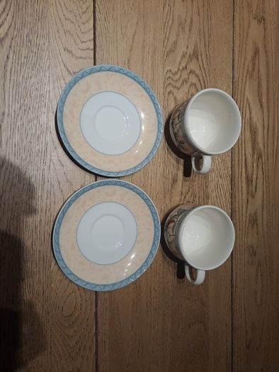 Set of Johnson Brothers "Golden Pear" Dinner Plates, side plates, and cups and saucer
