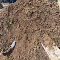 Top soil any amount free to take