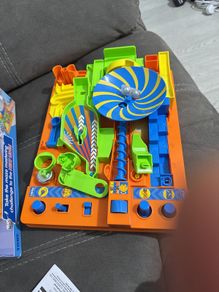 screwball scramble