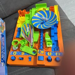 screwball scramble
