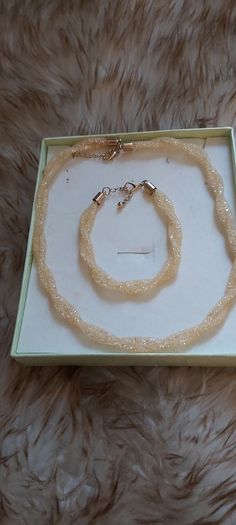 Costume necklace & bracelet