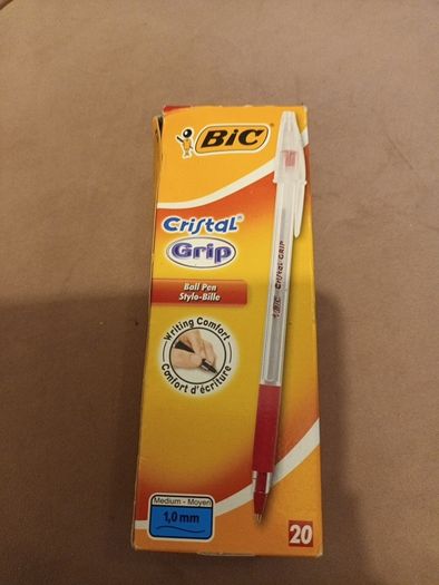 20 easy grip red pens