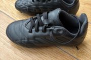 kids football boots