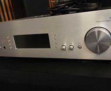 High-end Cambridge Audio Azur 851A