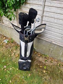 Golf clubs with trolley and size 9 golf shoes